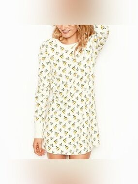 Victoria's Secret Floral Thermal Sleep
Shirt With Crew Neck And Long Sleeves